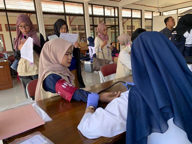 antusiasme-tinggi-donor-darah-kecamatan-kejajar-berjalan-sukses